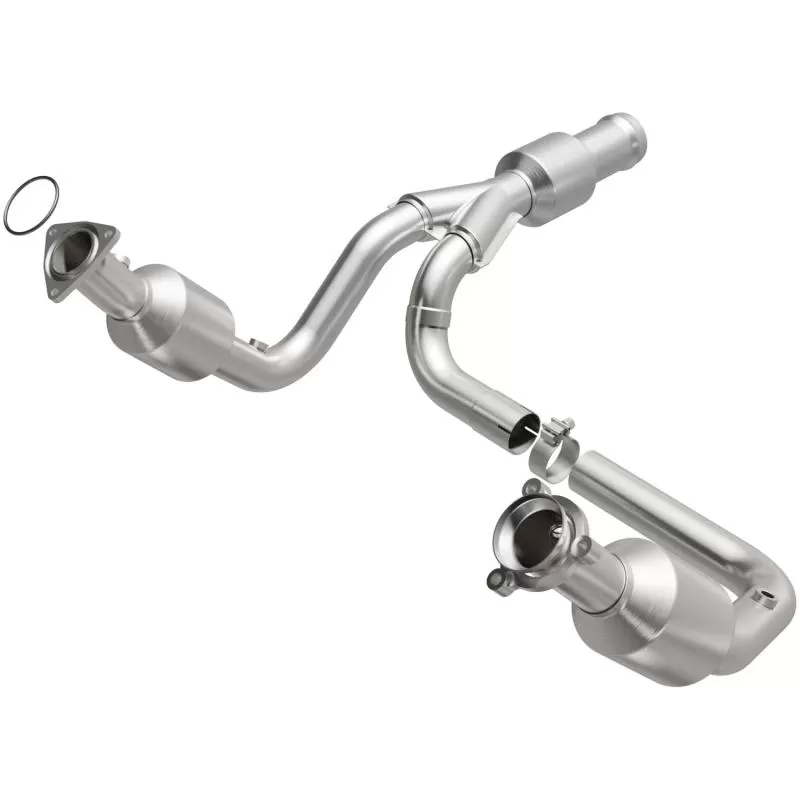MagnaFlow Exhaust Products Direct-Fit Catalytic Converter - 5582617