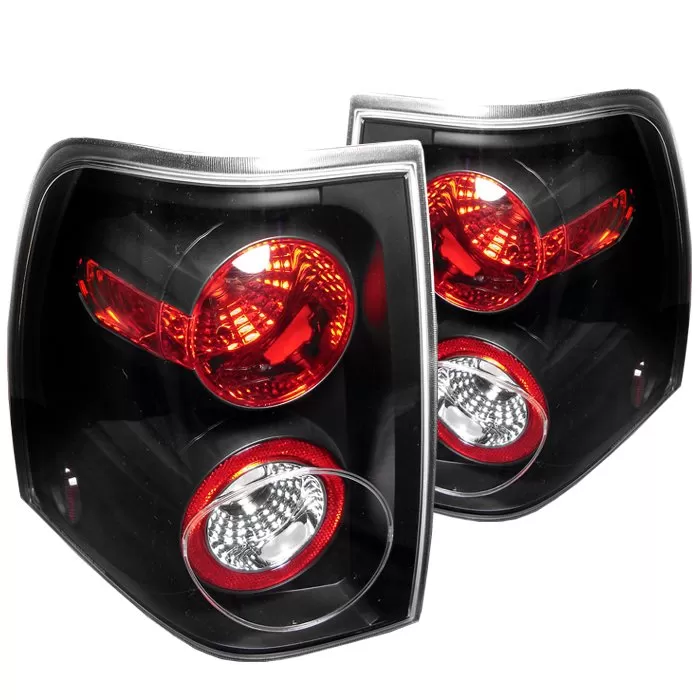 Spyder Auto Altezza Black Tail Lights Ford Expedition 2003-2006 - ALT-YD-FE03-BK