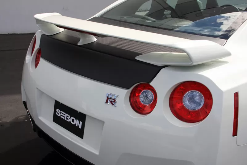 Seibon Dry Carbon OEM Style Trunk Lid Nissan GT-R R35 (no spoiler) 2009-2021 - TL0910NSGTR-OE-DRY